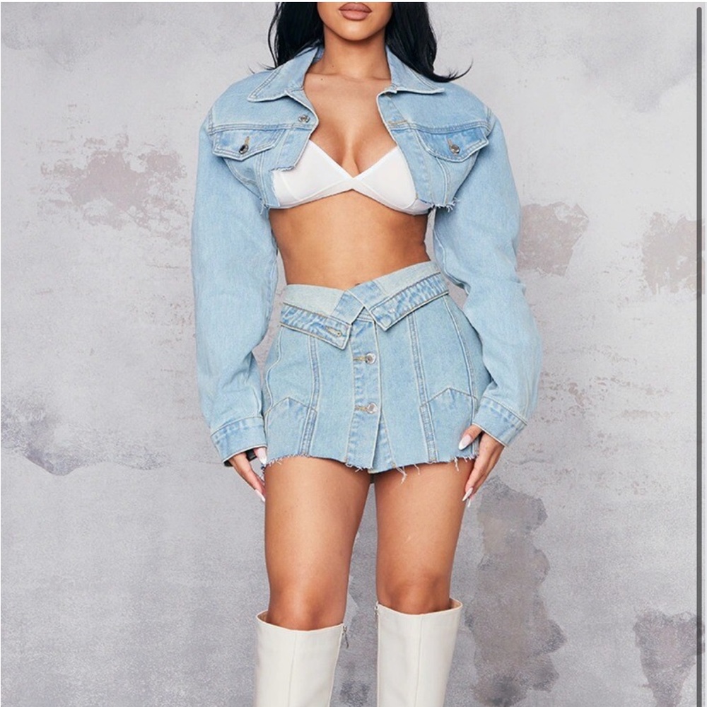 Petite Light Blue Wash Distressed Super Cropped Denim Jacket